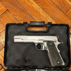 BUL ARMORY 1911 GOVERNMENT 45 ACP &Eacute;LIGIBLE TAR