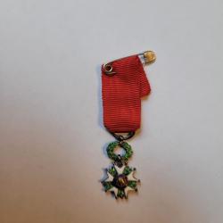 r&eacute;duction m&eacute;daille 1870 Argent et &eacute;mail