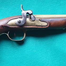 Pistolet &agrave; silex transform&eacute; &agrave; piston