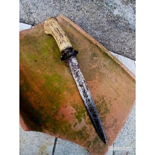 IMPOSANTE DAGUE DE CHASSE CISELEE .... XIX IEME ...