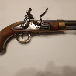 Pistolet an 13 silex