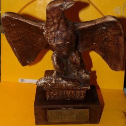 LEGION : AIGLE DE LA LEGION ETRANGERE , CAMERONE 1970 COUPE DE TIR AU P.A , MATIERE EN PLATRE ET BOI