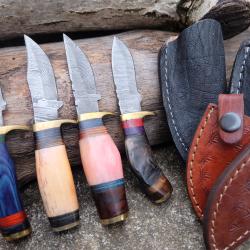 LOT DE 4 Couteau Skinner Damas Lame 256 Couches Manche Corne/Os/Bois Fab Artisanale Etui Cuir