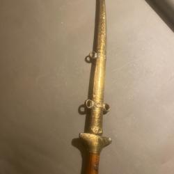 court sabre Marocain ( ma r&eacute;f : 686 &sect;&sect; )