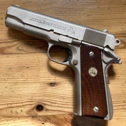 Colt Combat Commander 1911 45