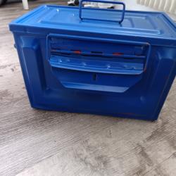 Boite &agrave; munitions en m&eacute;tal