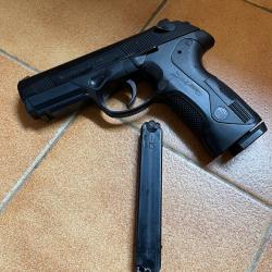 Umarex Beretta px4 storm, pistolet &agrave; plombs qui tire aussi bien les diabolos que les billes
