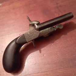 Petit pistolet &agrave; coffre de luxe double canons en 7mm &agrave; broche ( &agrave; restaurer)