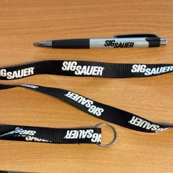 Stylo et tour de cou &laquo;&nbsp;Sig Sauer&nbsp;&raquo;