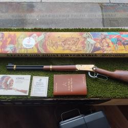 Winchester comm&eacute;morative '' LITTLE BIG HORN'' cal 44-40 ETAT NEUF dans sa bo&icirc;te d'origine