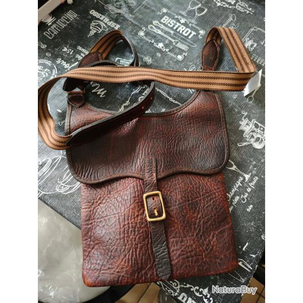 Scout bag Track of the Wolf