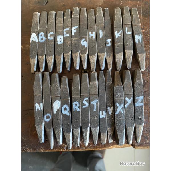 Alphabet et chiffres � frapper Lettres Anglaises 2 mm