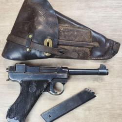 Pistolet HUSQVARNA mod&egrave;le M40 "LAHTI" - Cal 9x19 + &eacute;tui cuir et second chargeur (Occasion)