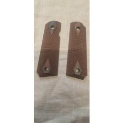 Paire de  plaquettes   colt 45 Palissandre