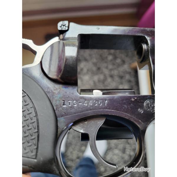 RUGER GP100 CALIBRE 38 POLICE MUNICIPALE