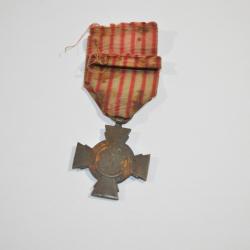 Croix M&eacute;daille du Combatant France 14/18 1914/1918 Grenier Poilu (17C)