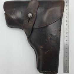 Holster cuir noir : Pistolet inconnu : 7,65 mm ou 9 mm court ?