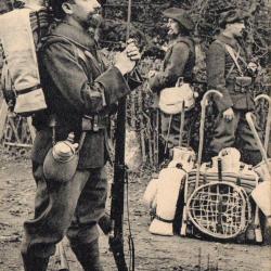 CPA - Chasseur Alpin. en faction -N&deg;7344