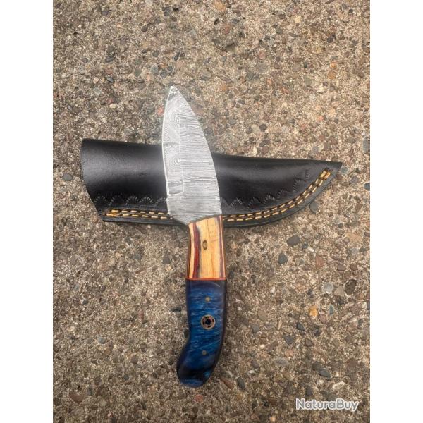 Couteau de Chasse  Outdoor - Manche Pakkawood  R�sine - Lame Acier - �tui Cuir