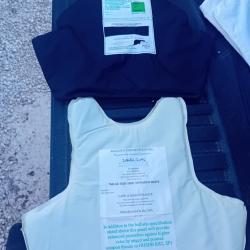 Ench&egrave;re lot de 2 plaques balistiques contre les armes de poings et les lames 40X40 cm et 40x37 cm