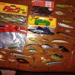 Lot leurres p&ecirc;che