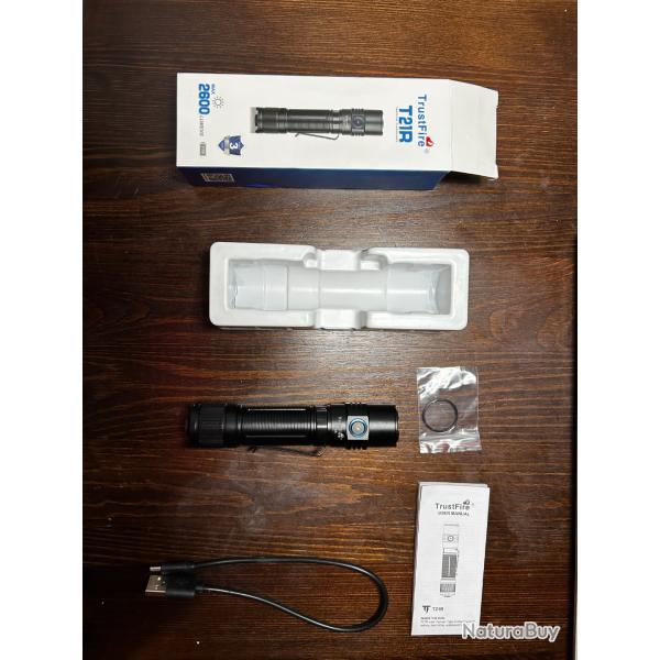 Lampe torche tactique Trustfire t21r Trustfire T21R lampes de poche LED tactiques 2600LM Type C USB