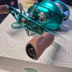 NOUVEAU MOULINET CASTING 2026 - BATES HUNDO SALTY - EDITION LIMITED GLADES - TAILLE 100