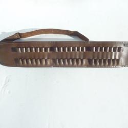 Cartouchi&egrave;re cuir pour balles carabine