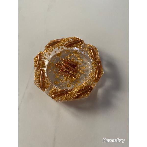 Cendrier artisanal en r�sine - ogives calibre .308 & feuilles dor�es