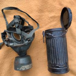 masque &agrave; gaz allemand obsol&egrave;te seconde guerre 1939 boitier mod&egrave;le court couvercle &agrave; fermoir pr&eacute;coce