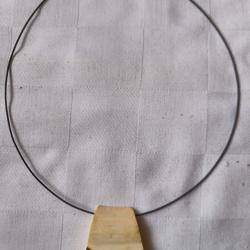 Bijou Ivoire de Phacoch&egrave;re - Pi&egrave;ce unique.