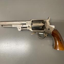 Revolver EUROARMS mod&egrave;le ROGERS & SPENCER grav&eacute; en calibre .44