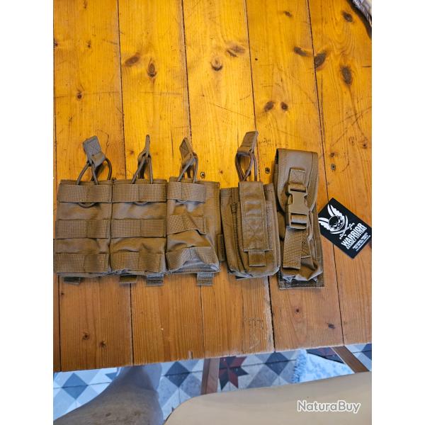 Pochettes chargeurs et lampe