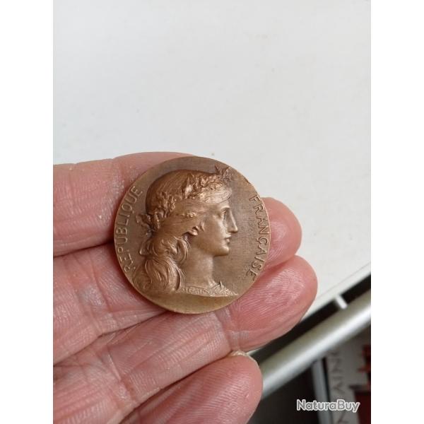 m�daille en bronze diam�tre 3,3 cm la chanson 1924