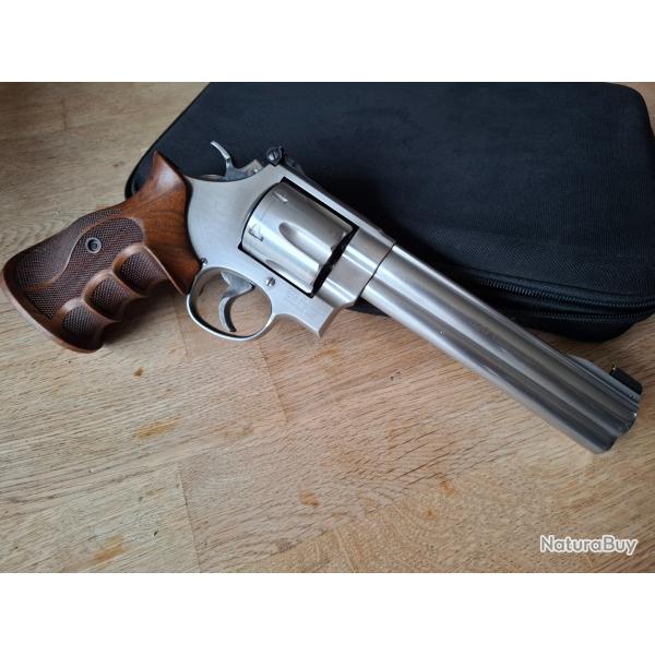 REVOLVER SMITH & WESSON 629 CLASSIC DX 44MAG