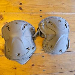 Protections coudes et genoux tactiques