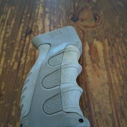 crosse pistolet AK-47 tr&egrave;s bon &eacute;tat