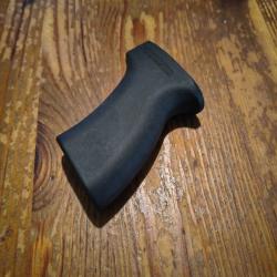 poign&eacute;e CSA VZ58 d'origine tr&egrave;s bon &eacute;tat