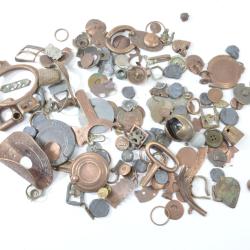Lot objets divers toutes &eacute;poques, mauvais &eacute;tat. M&eacute;di&eacute;val romain contemporain