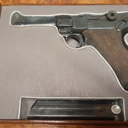 COFFRET  POUR LUGER  P08
