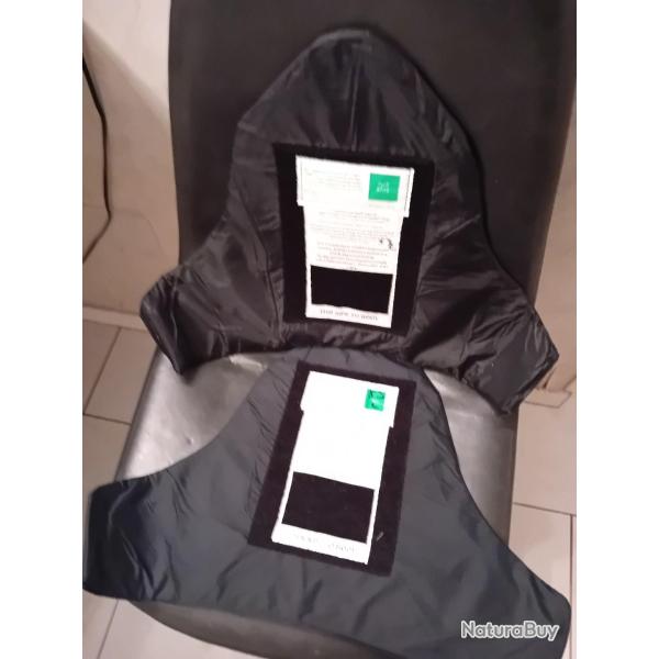 Ench�re lot de 2 plaques balistiques contre les armes de poings et les lames 48x35 cm