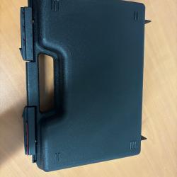 Mallette Negrini &agrave; code pour pistolet automatique
