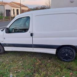 asv Citro&euml;n Berlingo blanche1.6 hdi 75ch 237000km , prix 3350�