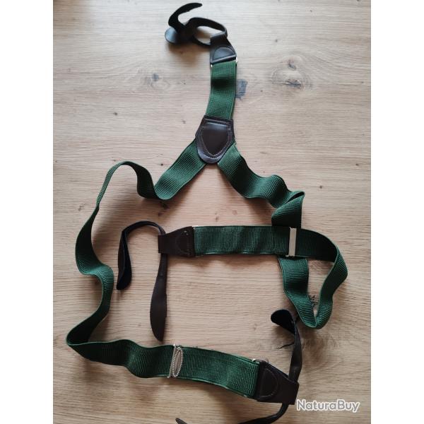 PAIRE DE BRETELLES ARM�E TCH�QUE