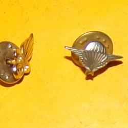 LOT 2 INSIGNES EN REDUCTION : LEGION ETRANGERE + BREVET PARACHUTISTE , ATTACHE TYPE PIN'S ,  ETAT VO