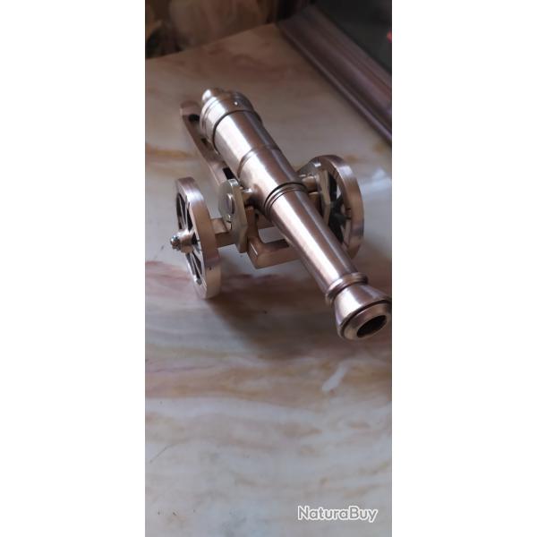 Canon bronze ancien
