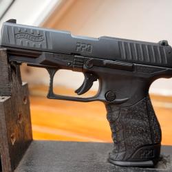 Vend un pistolet d alarme WALTHER PPQ