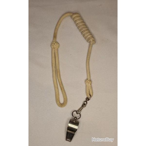 Ancien sifflet r�glementaire Gendarmerie National