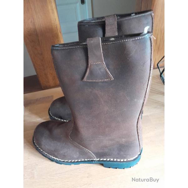 Bottes cuir fourr�es de s�curit� de marque bacou neuf pointure 44