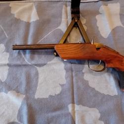 Pistolet de salon. 6mm. Crosse adapt&eacute;e